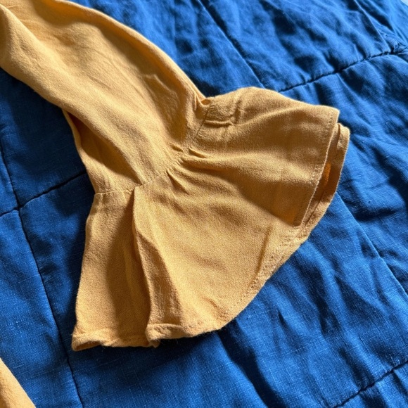 Reformation Top Crew Neck Yellow Mustard Blouse Size Small - Picture 3 of 9